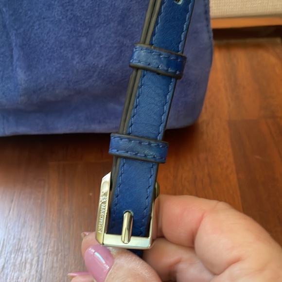 B.Makowsky   mini cross body blue suede - Picture 7 of 11